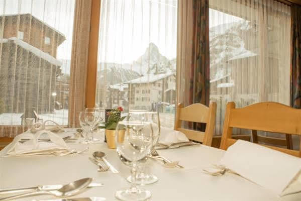 Hotel Parnass Zermatt Dış mekan fotoğraf